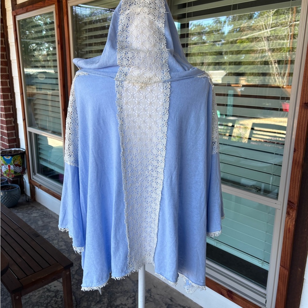 POL Blue and Cream Peace Sign Hoodie - Picture 5 of 10